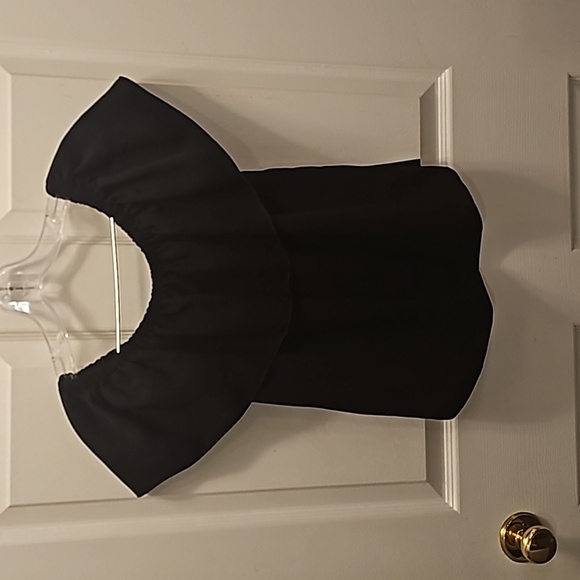 Aritzia wilfred promener off the shoulder top - Picture 2 of 4